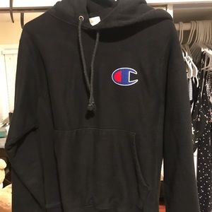 black champion hoodie